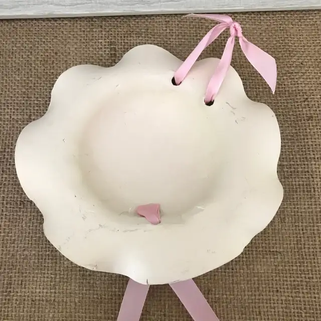 $in Ad Handcrafted Pottery Flower Girls & Garden Hat Wall Decor  in Home Décor & Accents in Ottawa - Image 10