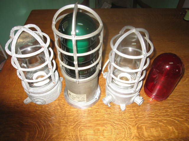 3 INDUSTRIAL LIGHTING LAMPS, ALL ALLUNINUM. NOT REPRDUCTIONS in Outdoor Lighting in City of Toronto
