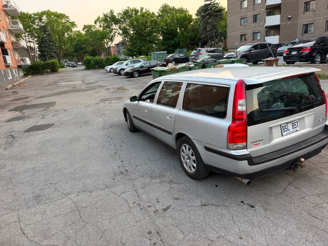 Volvo V70 2004 2.5T — photo 3