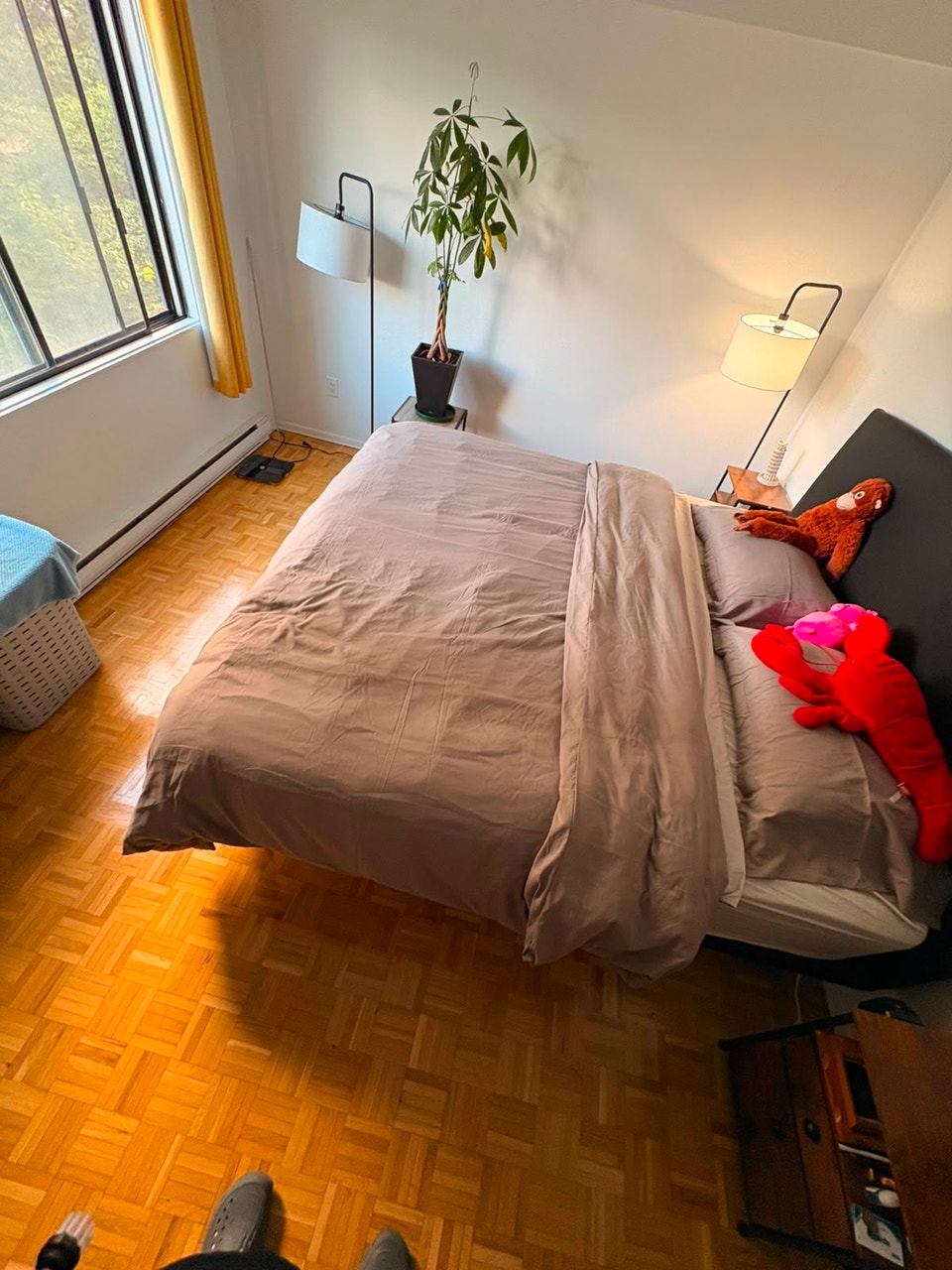 Lease transfer: Apartment 5½ condo in Longueuil– $2,054 rent 5