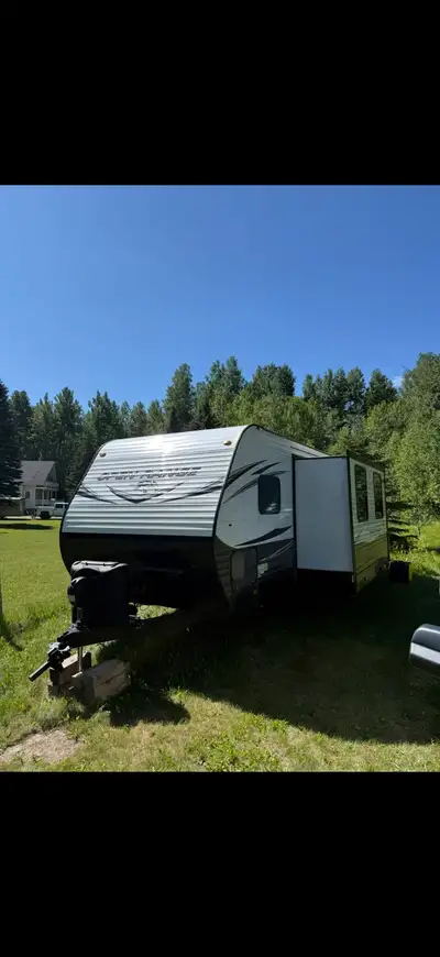 $28,000 OBO 2021 Highland Ridge Open Range 26BHS 2nd owner. 1st owner used for the summer of 2020 an...