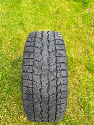 4 Toyo Obverve winter tires with rims less than 750 KMS. Sold car reason for sale
