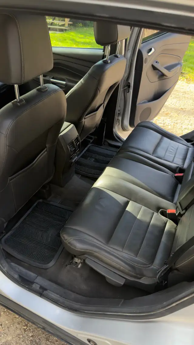 2013 Ford Escape  in Cars & Trucks in Winnipeg - Image 9