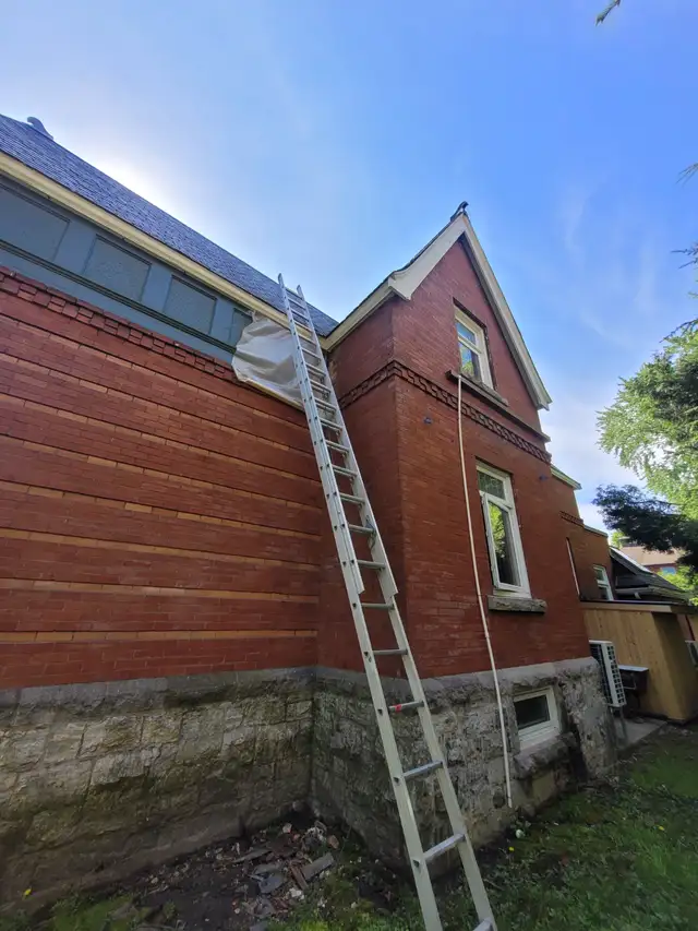 EMERGENCY ROOF REPAIR WATER LEAK MONTREAL 514-532-0151 ROOF62863220777475124
