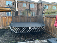 11x11 Springfree trampoline 