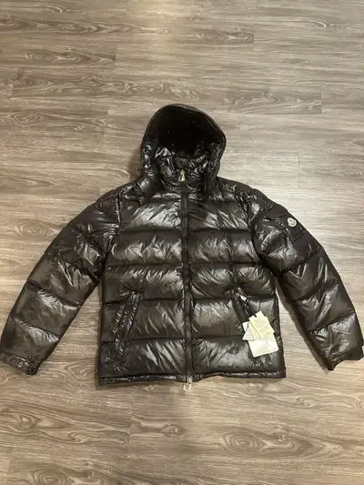 Moncler Puffer Jacket Men , View more