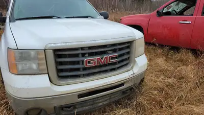 We buy unwanted vehicles, Either running ,Completely Dead or Rusty. We pay top Dollars. Pickup is fr...