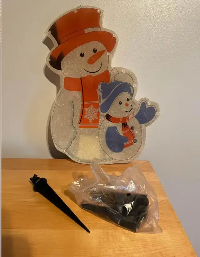 Lightup Snowman  in Home Décor & Accents in Winnipeg - Image 3