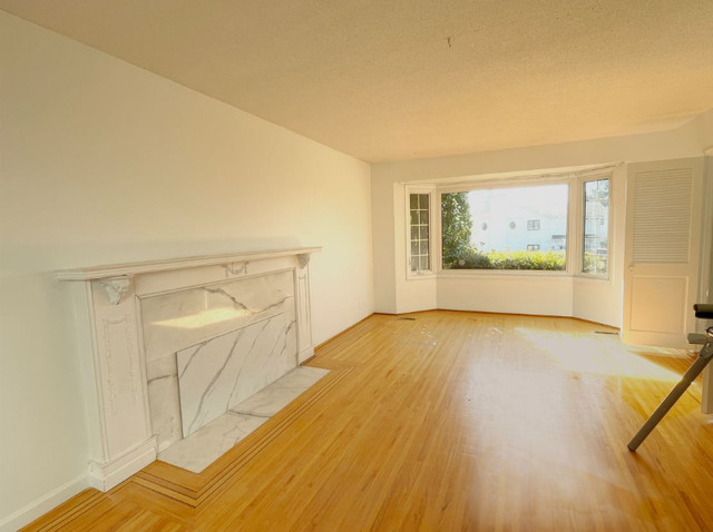 Spacious newly renovated 7 bedroom house  in Burnaby available! in Long Term Rentals in Burnaby/New Westminster - Image 4