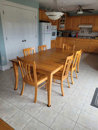 Wheaton's solid oak table and 6 chairs