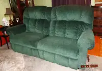 Lazy boy couch recliner