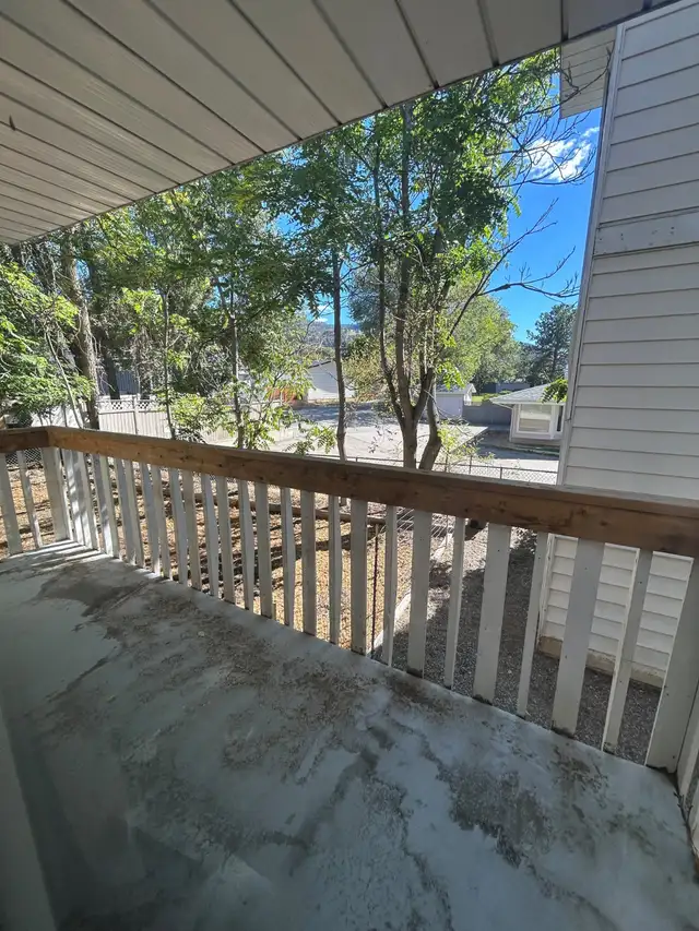 1 Bed 1 Bath Apartment with balcony