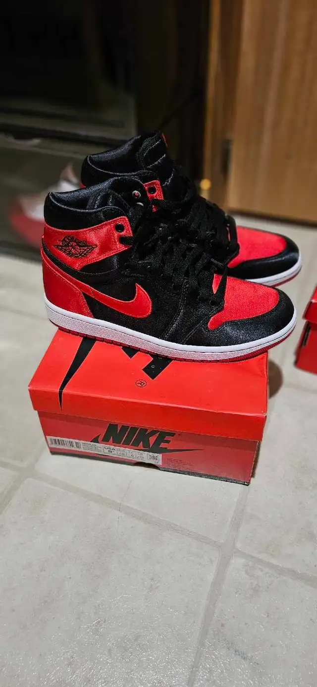 jordan 1 bred satin in Men's Shoes in Lethbridge - Image 3