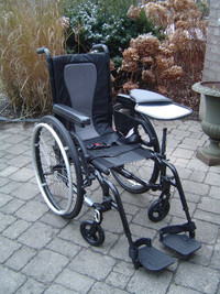MOTION COMPOSITES HELIO A7 LIGHT & FULLY ADJUSTABLE WHEELCHAIR