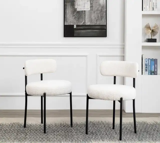 Modern Accent Chair in Chairs & Recliners in Ottawa - Image 3