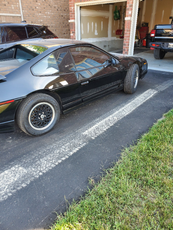 1988 Fiero GT. with safety in Classic Cars in Oshawa / Durham Region - Image 4