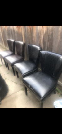 4 Dinning Chairs 