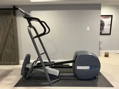 Precor EFX 5.17i Elliptical Trainer - Excellent Condition, View more