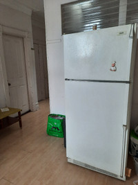 Réfrigérateur 100$ Saint Henri