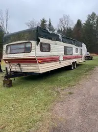 26 ft. Terry Cimarron, house trailer for sale.  Fixer upper