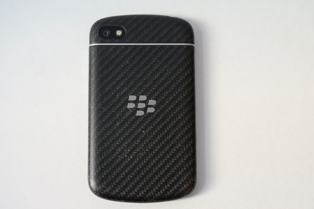 BlackBerry Q10 in Cell Phones in City of Halifax - Image 3