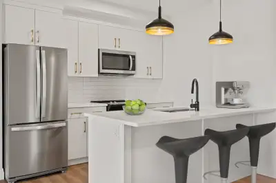 1st Month Free - Trinity Gate Condos - 2 bdrm from $2350-$2550