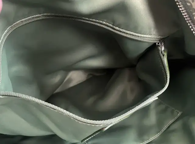 Coach Vintage Green Shoulder Bag in Women's - Bags & Wallets in Mississauga / Peel Region - Image 8