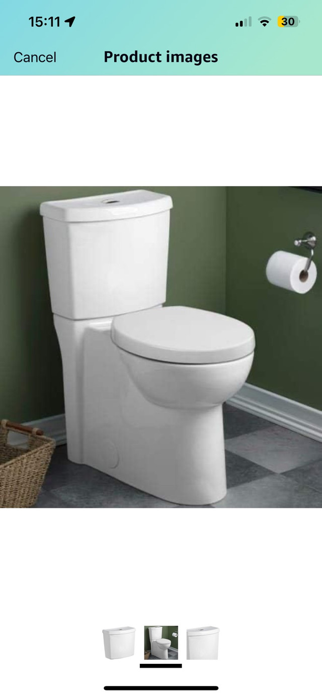 American Standard Elongated Toilet brand new in box dans Plomberie, éviers, toilettes et bains  à Ville de Montréal