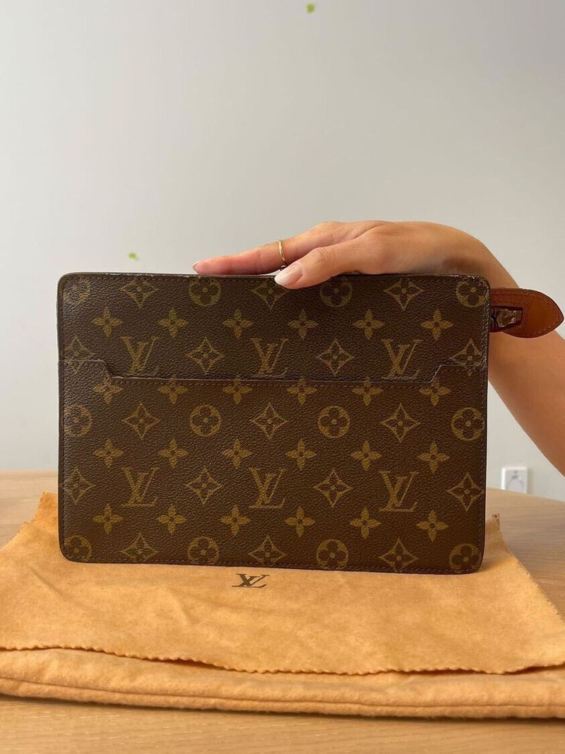 Authentic LV clutch! 250 Women's Bags & Wallets City of Toronto