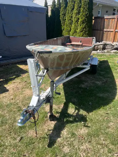Used good boat paint job is pretty rough on the boat but the boat doesn’t leak good little boat for...