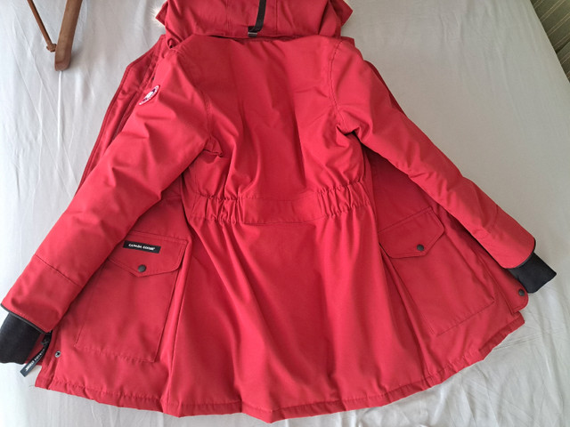 Canada goose store redwood color