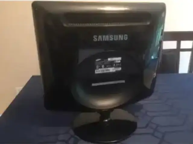 Samsung computer Monitor in Monitors in Kitchener / Waterloo - Image 6