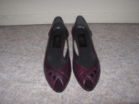 Leather slip-on shoes