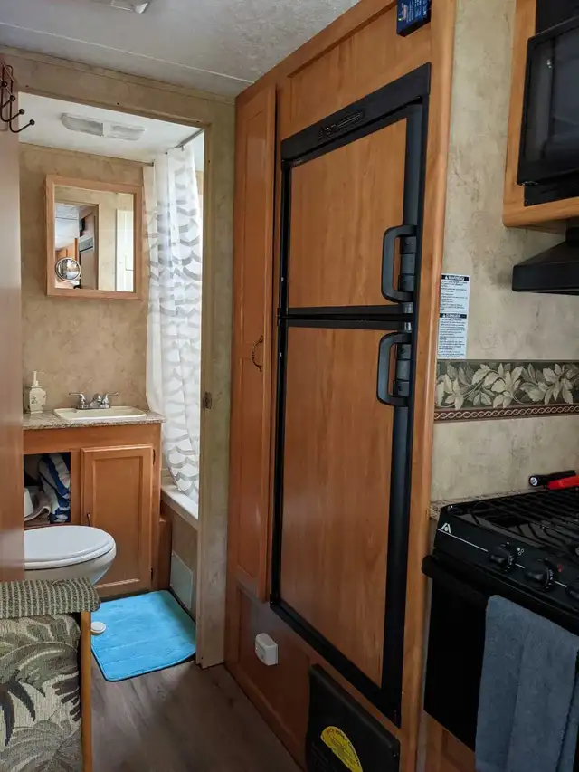 2007 Keystone Hideout Bunk Model in Travel Trailers & Campers in Penticton - Image 8