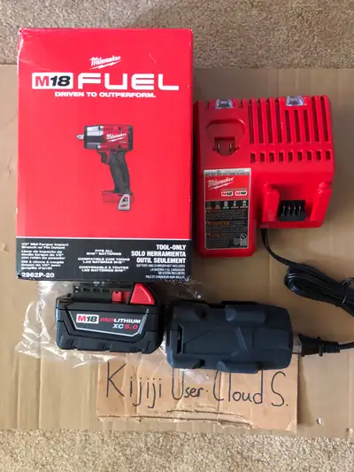 Milwaukee M18 1/2” Mid-Torque impact wrench☘️☘️(Combo kit)☘️☘️m, View more