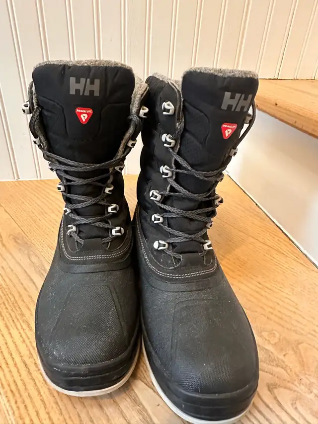 Helly Hansen Women Winter Boots Size 9 in Women's - Shoes in Bedford - Image 3