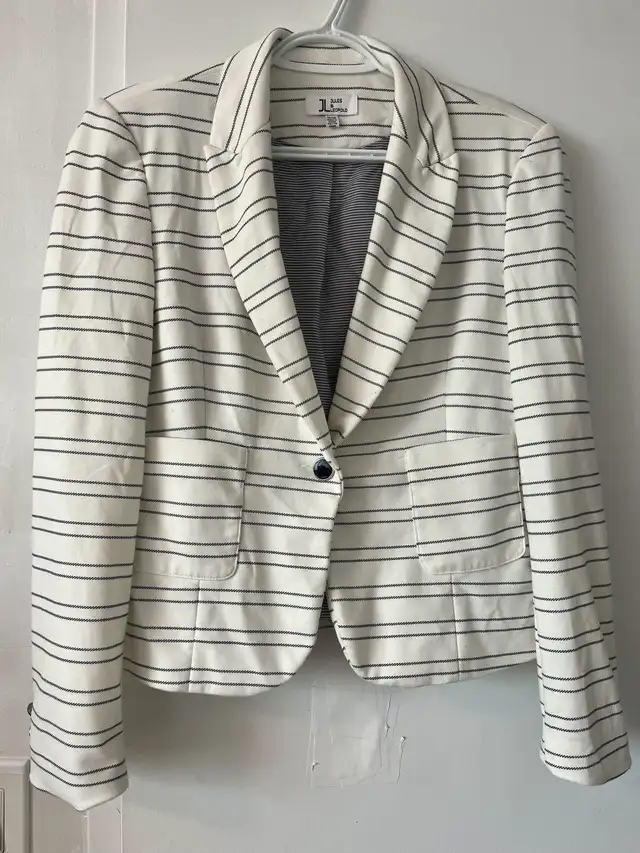 Jules & Leopold Striped Blazer in Women's - Tops & Outerwear in City of Toronto - Image 2