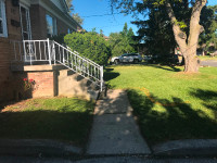 3 Bedrooms Main Floor Near to Sheppard West Subway