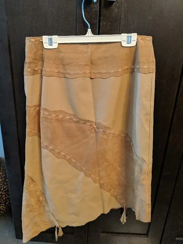 Danier Leather/suede skirt