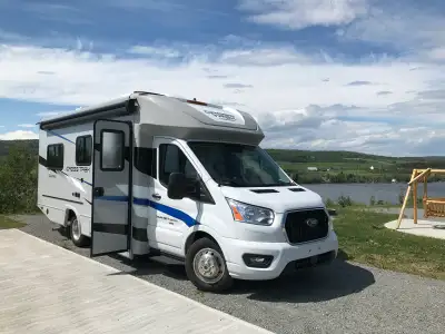 Coachmen Cross Trek 21XG 2021 Classe B+ Ford transit 350 HD AWD Moteur 3.5 L EcoBoost Ondulateur:300...