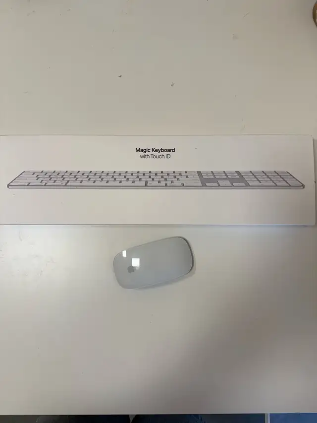 iMac 24 pouces 512g  in Desktop Computers in Laval / North Shore - Image 5
