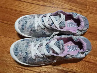 Bobs by Sketchers Cat Themed Shoes Women Size 7, View more