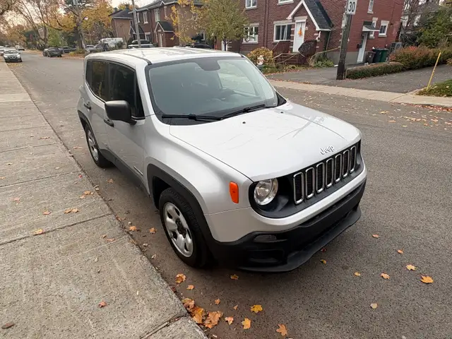 2015 Jeep Renegade 2.4L FWD Automatic + Air Conditioning, Tinted Windows, Negotiable