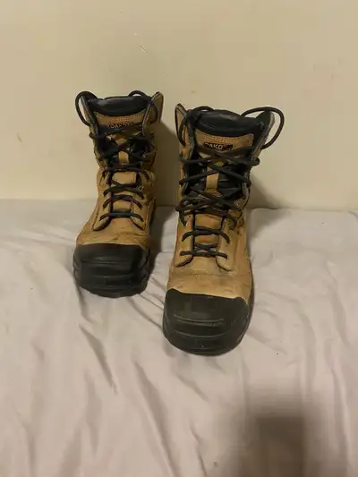 Excellent pre-owned condition Dakota WorkPro Series 8-inch safety boots. Fully deep-cleaned, conditi...