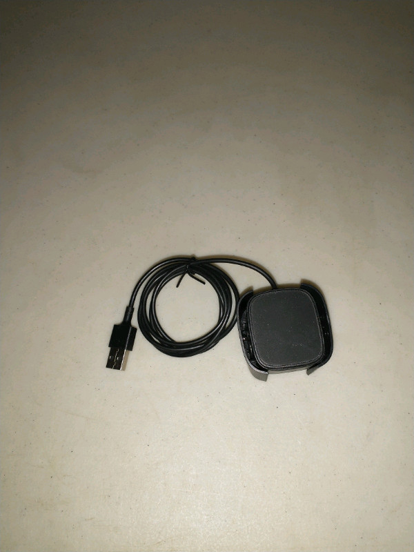 Fitbit watch charger  in Cell Phones in Red Deer - Image 3