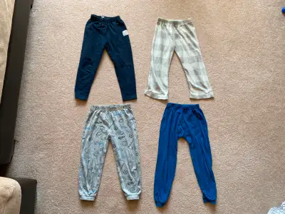 Selling kids home pants & tops - 4T Asking $1 per each. Please text or contact through Kijiji.