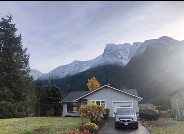Beautiful/Bright 3BR + Den House for Rent in Kawkawa Lake area in Long Term Rentals in Hope / Kent