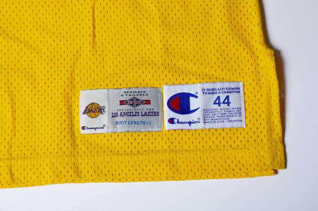 Champion - LA Lakers Kobe Bryant Pro Cut Authentic Jersey (1996) in Arts & Collectibles in City of Toronto - Image 3