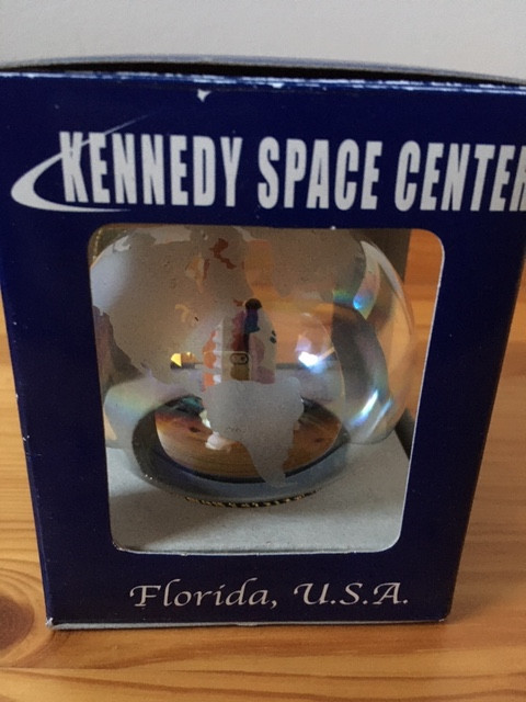 KENNEDY SPACE CENTRE - 2 ORNAMENTS - Separate Pricing in Arts & Collectibles in Calgary - Image 4