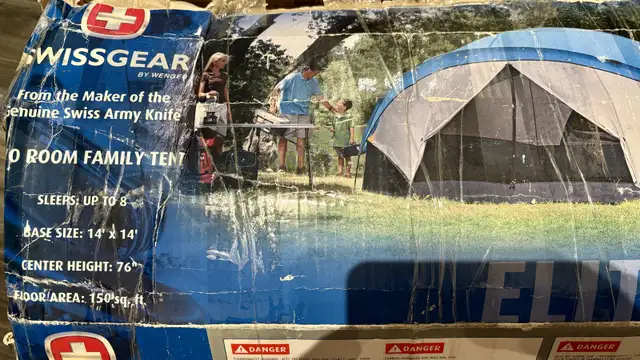 Camping Tent Large in Fishing, Camping & Outdoors in Mississauga / Peel Region - Image 2